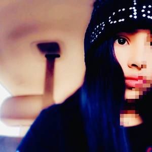 Meet your Posher, Camila